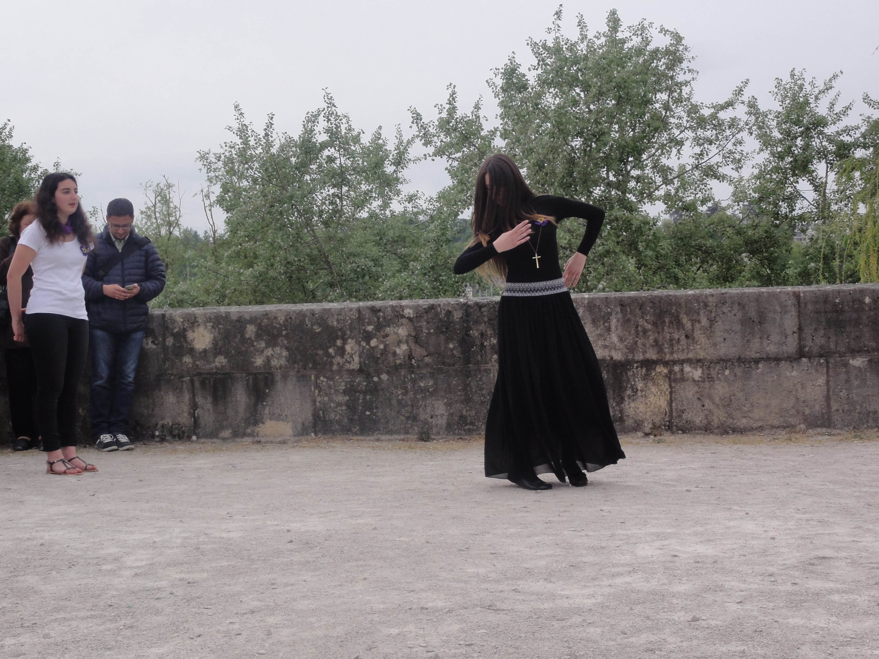 Danse lors de la commémoration du 24 avril 2015
