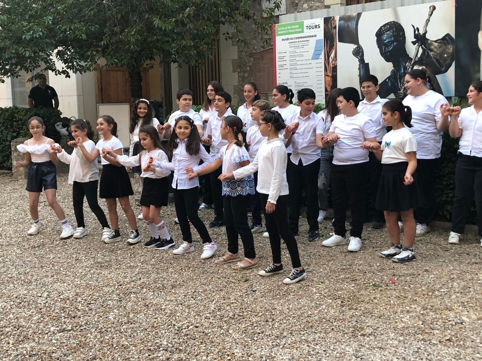 Représentation des enfants lors des 40 ans de l'UAC