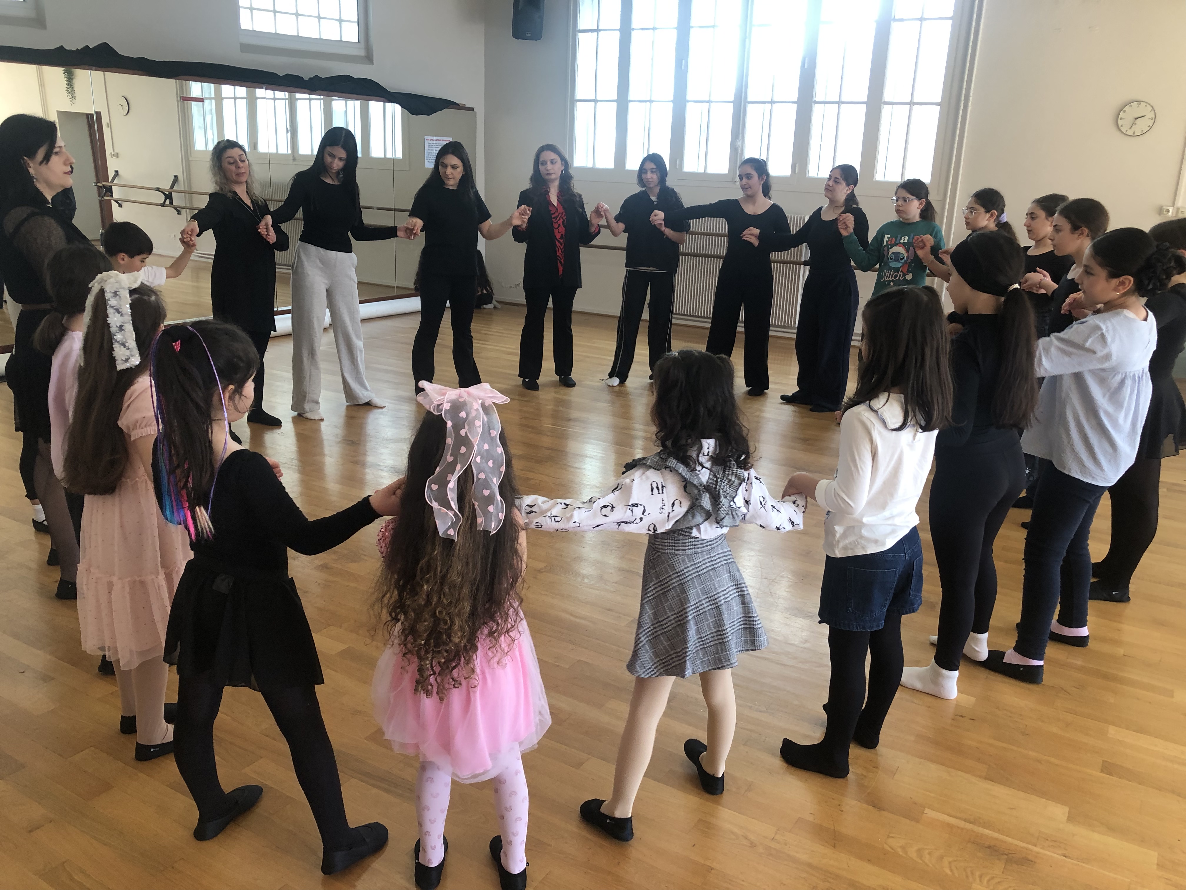 Célébration de la Journée de la Femme à Avetis Dance