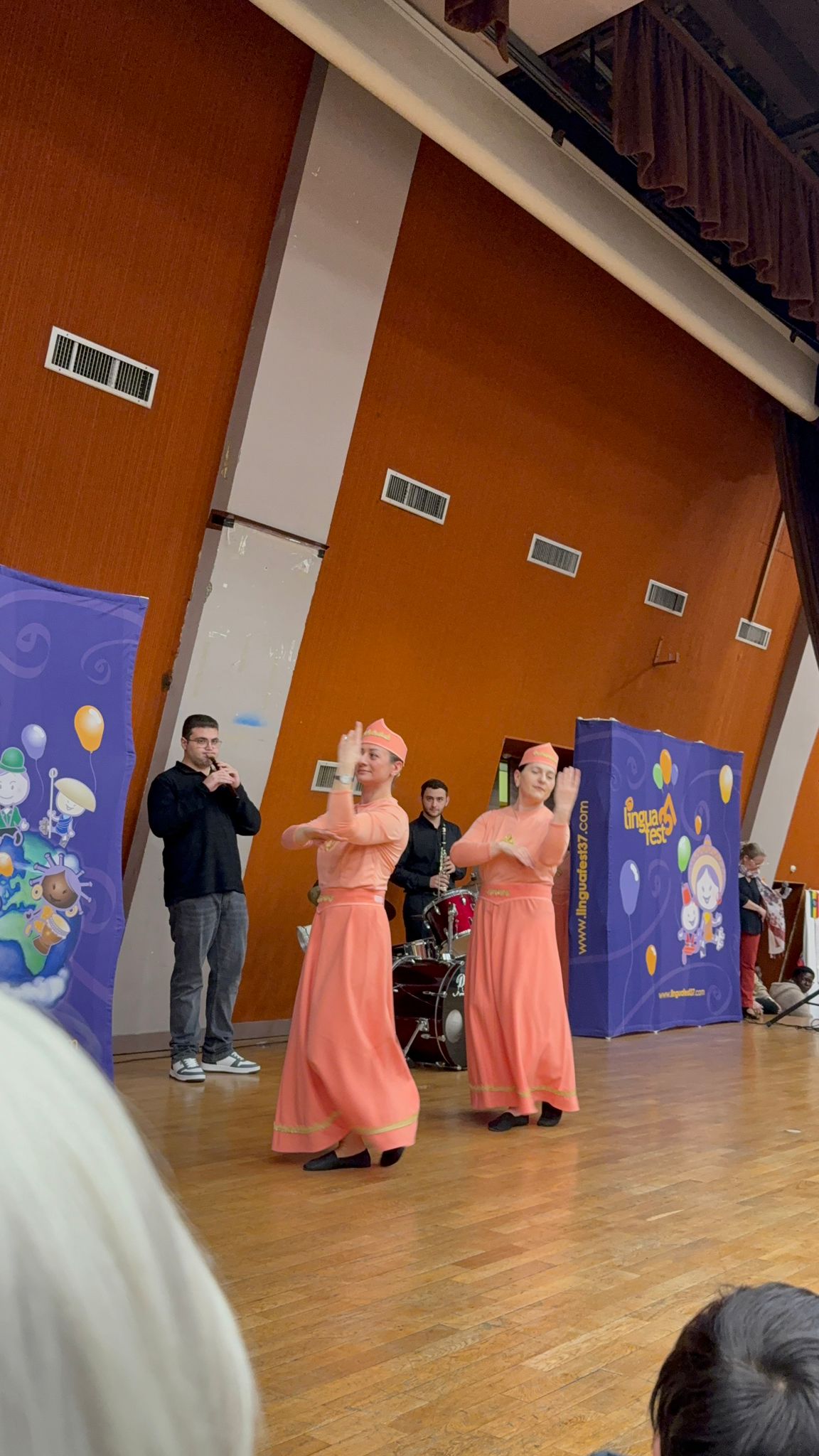 Avetis Dance en représentation